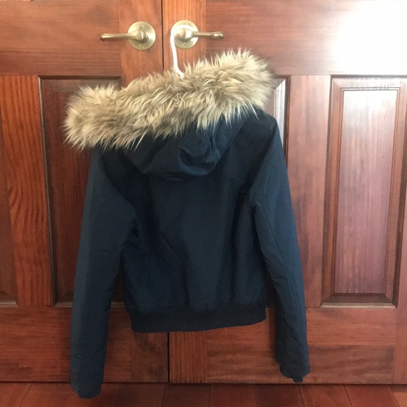 Hollister jacket - Picture 2 of 3